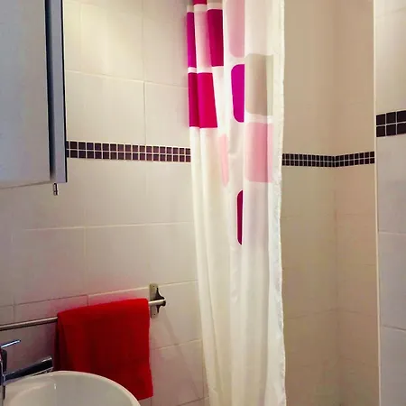 Apartment Joli Les Pieds Dans L'eau Avec Piscine *
