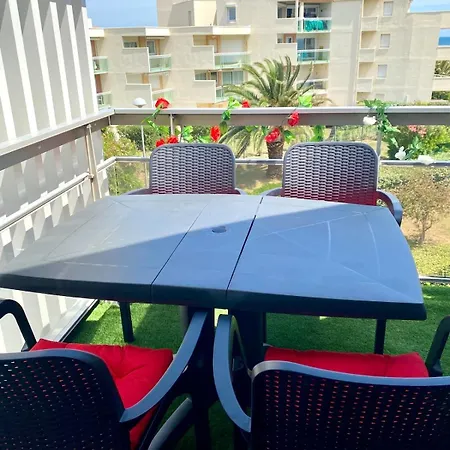 Apartment Joli Les Pieds Dans L'eau Avec Piscine Saint-Cyprien (Pyrenees-Orientales)