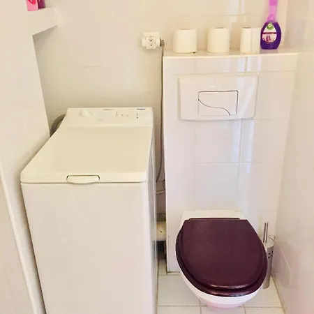 Apartment Joli Les Pieds Dans L'eau Avec Piscine *